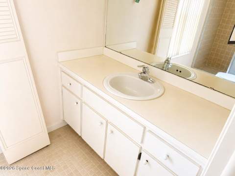 255 Applewood Circle, Melbourne FL - photo 9 of 14