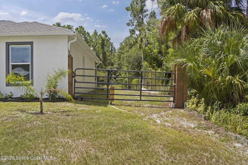 4 bedroom Single Family Residence at 1368 Schneider Street, Port Malabar Unit 36, Palm Bay — photo 5