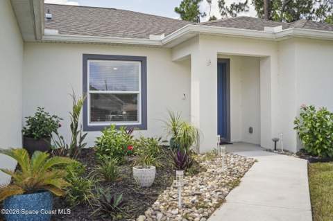 1368 Schneider Street, Palm Bay FL - photo 6 of 45