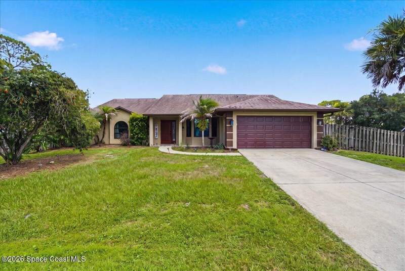 4 bedroom Single Family Residence at 1201 Gem Court, Port Malabar Unit 48, Palm Bay — photo 2