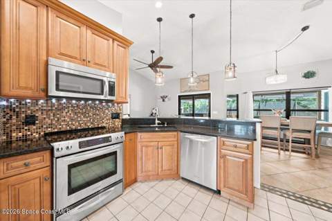1201 Gem Court, Palm Bay FL - photo 12 of 38