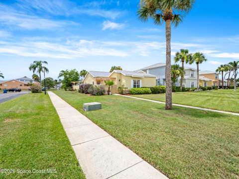 1445 Malibu Circle #107, Palm Bay FL - photo 21 of 33