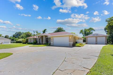 4135 Indian River Drive, Cocoa FL - photo 9 of 63
