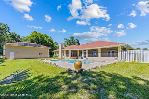 4135 Indian River Drive, Cocoa FL - photo 8 of 63