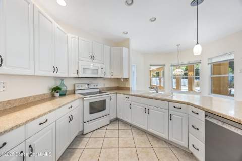 4135 Indian River Drive, Cocoa FL - photo 11 of 63