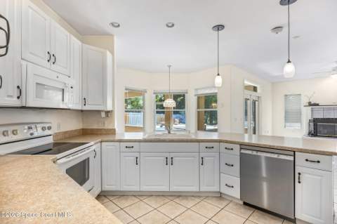 4135 Indian River Drive, Cocoa FL - photo 12 of 63