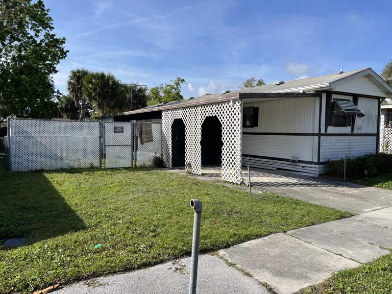 2 bedroom Manufactured Home at 2536 Haverhill Road, Shire The, Palm Bay — photo 3
