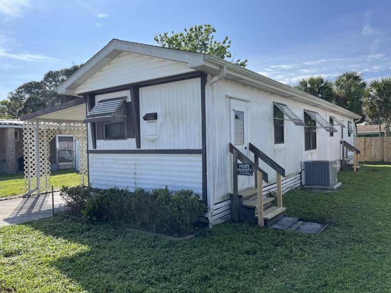 2 bedroom Manufactured Home at 2536 Haverhill Road, Shire The, Palm Bay — photo 4