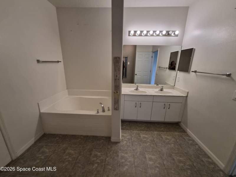 4 bedroom Single Family Residence at 360 Ontario Street, Port Malabar Unit 13, Palm Bay — photo 5