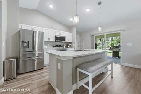 270 Buzby Street, Palm Bay FL - photo 10 of 27