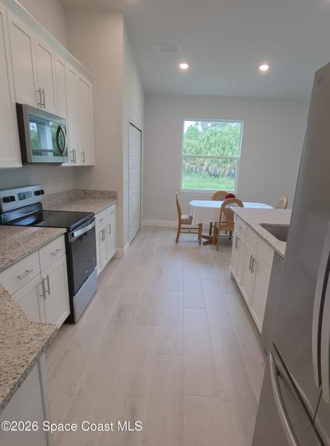 551 Borraclough Avenue, Palm Bay FL - photo 13 of 37