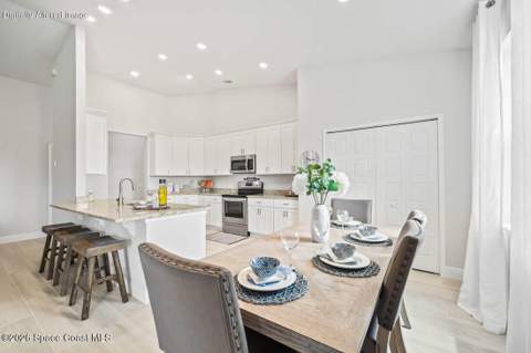 551 Borraclough Avenue, Palm Bay FL - photo 16 of 37