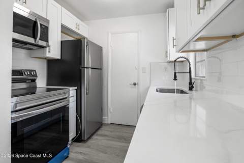 346 Crown Boulevard, Melbourne FL - photo 8 of 23