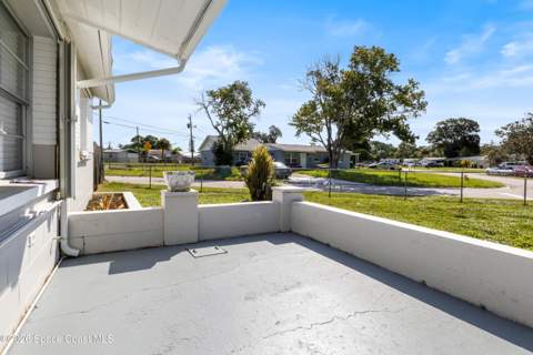 346 Crown Boulevard, Melbourne FL - photo 19 of 23