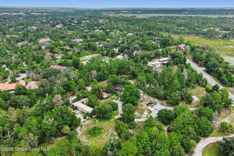 5 bedroom Single Family Residence at 1320 S Carpenter Road, Titusville, Titusville — photo 3