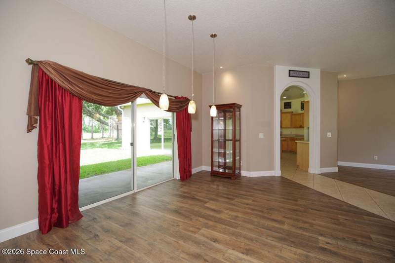 3 bedroom Single Family Residence at 1916 Windbrook Drive, Summerfield at Bayside Lakes Phase 1, Palm Bay — photo 4