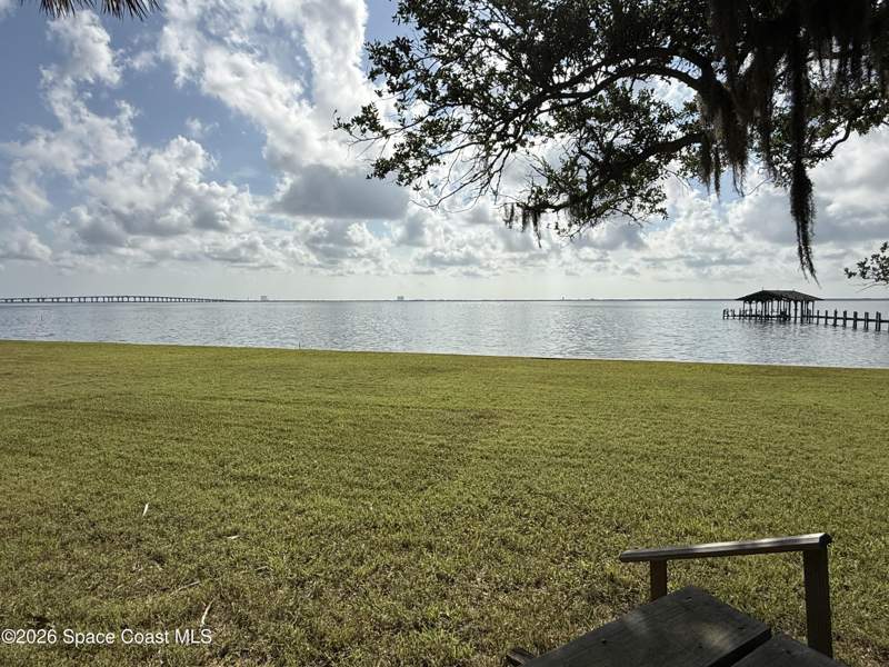 4 bedroom Single Family Residence at 6855 Riveredge Drive, Bellewood Plat No 2, Titusville — photo 4