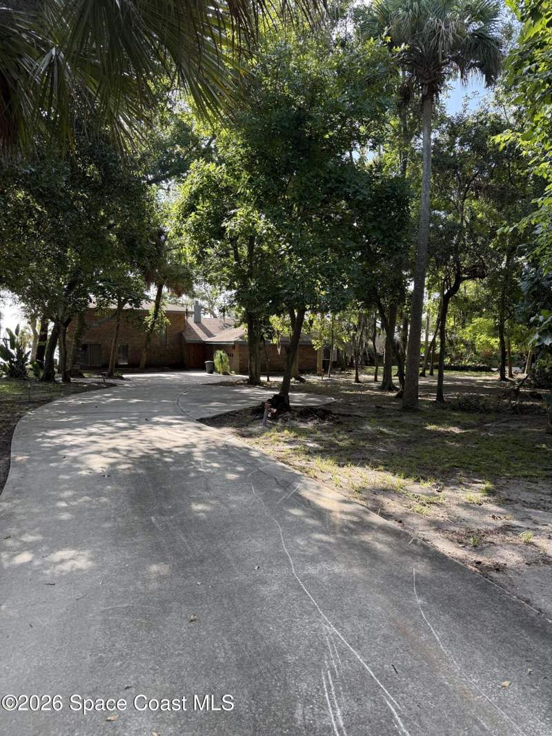 4 bedroom Single Family Residence at 6855 Riveredge Drive, Bellewood Plat No 2, Titusville — photo 2