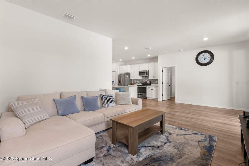 3 bedroom Single Family Residence at 802 Damek Terrace, Port Malabar Unit 37, Palm Bay — photo 3