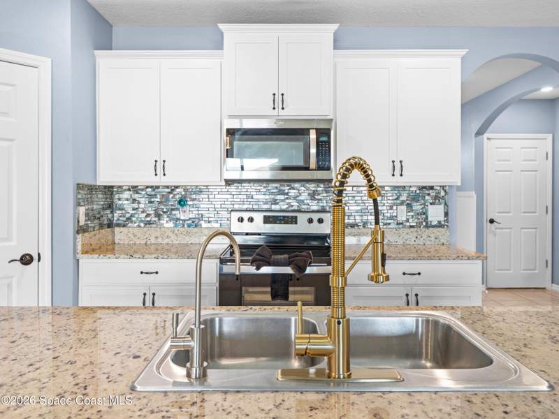 4 bedroom Single Family Residence at 1814 Farmhouse Road, Cypress Bay Preserve Phase 2, Palm Bay — photo 3