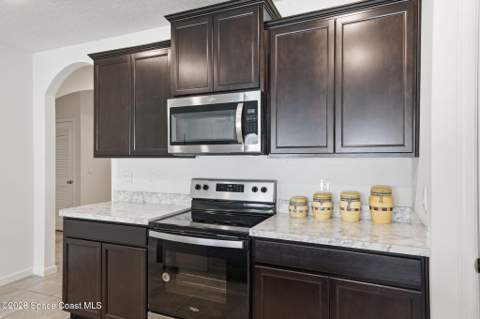 1418 Hepner Street, Palm Bay FL - photo 9 of 39
