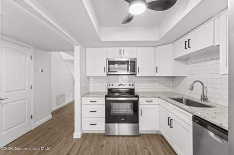 254 Queens Court, Satellite Beach FL - photo 6 of 27