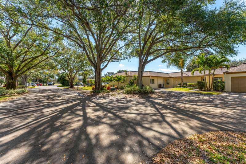 3 bedroom Townhouse at 236 Country Club Drive, Foxhall, Melbourne — photo 3