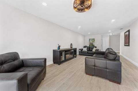 236 Country Club Drive, Melbourne FL - photo 12 of 52