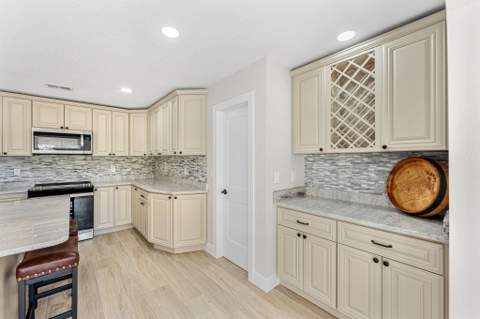 236 Country Club Drive, Melbourne FL - photo 16 of 52