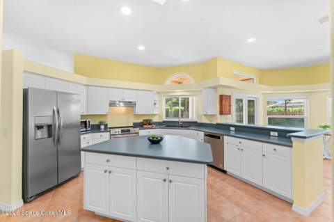 805 Potomac Drive, West Melbourne FL - photo 7 of 35
