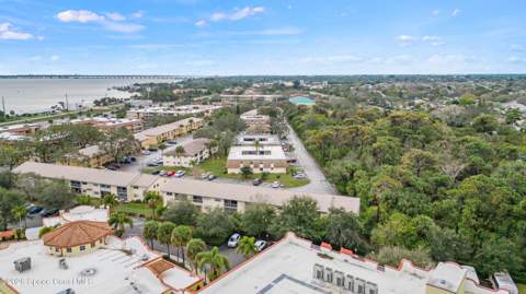 3135 Shady Dell Lane #218, Melbourne FL - photo 6 of 32
