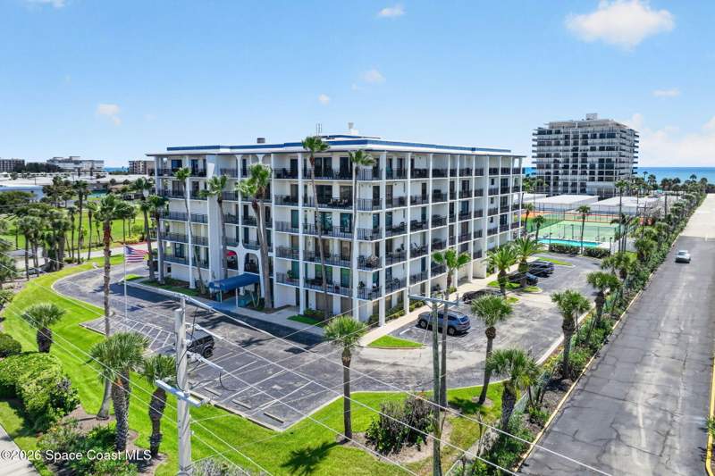 2 bedroom Condominium at 2090 N Atlantic Avenue #507, Summerwind Condo of Cocoa Beach, Cocoa Beach — photo 3