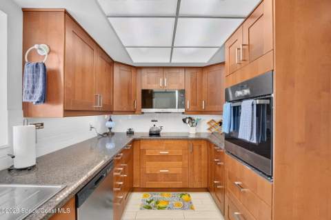 2090 N Atlantic Avenue #507, Cocoa Beach FL - photo 6 of 28
