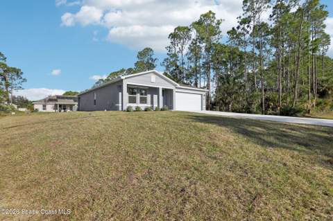 796 Doverbrook Road, Palm Bay FL - photo 8 of 37