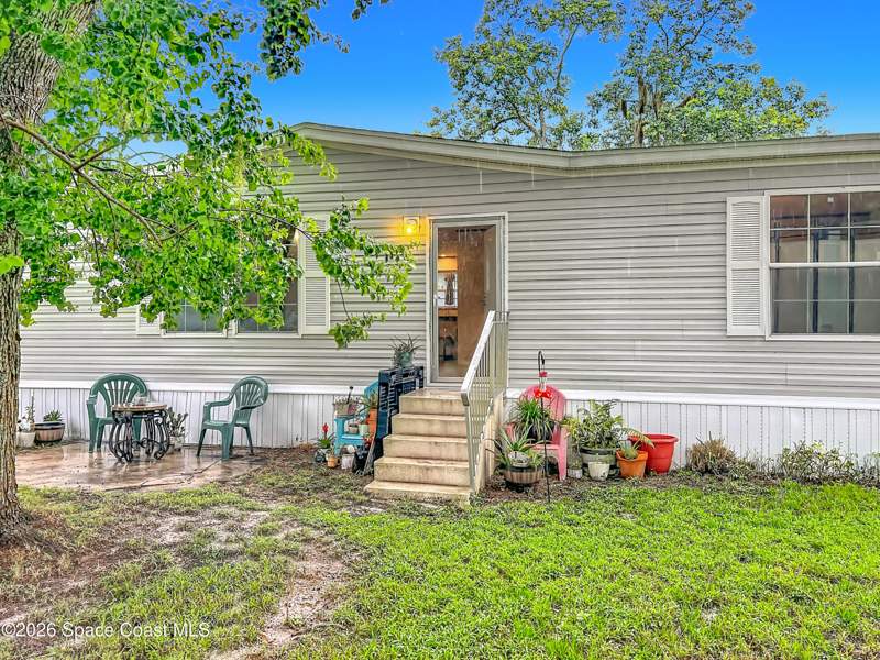 3 bedroom Manufactured Home at 315 Nice Court, Colony Park, Merritt Island — photo 2