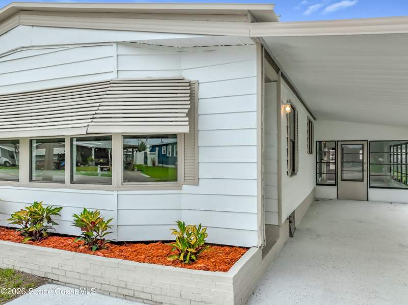 2 bedroom Manufactured Home at 1945 Live Oak Street, Palm Bay Colony Sec 4, Palm Bay — photo 5
