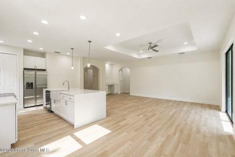 801 Gelaso Street, Palm Bay FL - photo 10 of 28