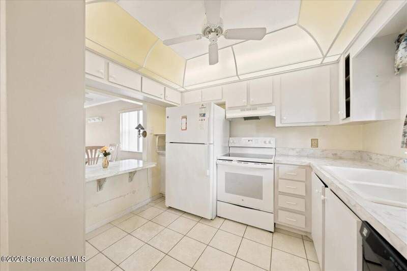 2 bedroom Condominium at 171 Cape Shores Circle #3-E, Cape Shores Apt Bldg No 03 Condo, Cape Canaveral — photo 5