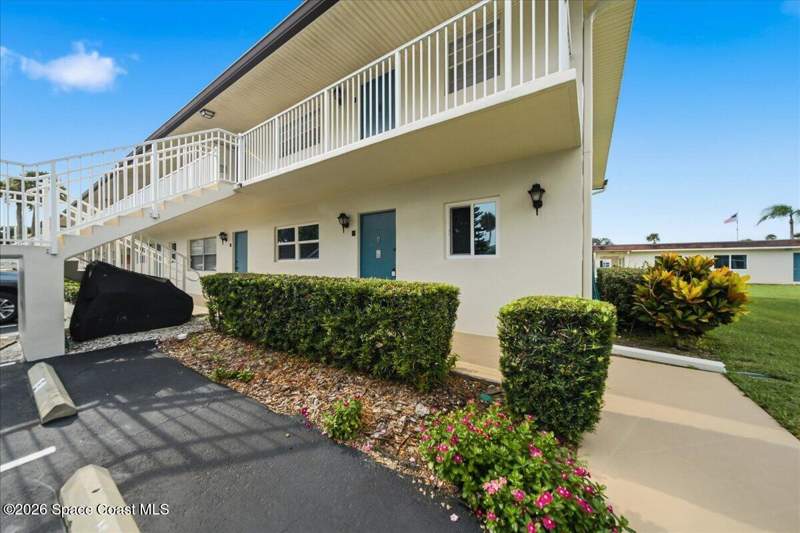 2 bedroom Condominium at 171 Cape Shores Circle #3-E, Cape Shores Apt Bldg No 03 Condo, Cape Canaveral — photo 1