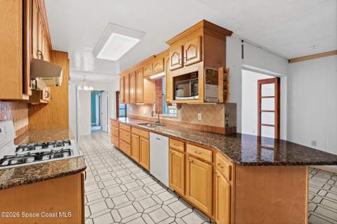 432 Finch Drive, Satellite Beach FL - photo 10 of 53