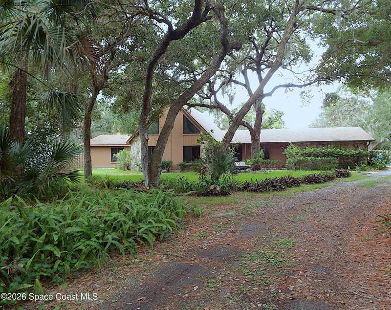 4 bedroom Single Family Residence at 685 Carambola Drive, Merritt Island, Merritt Island — photo 1