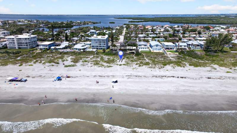 3 bedroom Single Family Residence at 1041 S Brevard Avenue, Harborview Sec 1, Cocoa Beach — photo 4