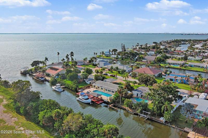 4 bedroom Single Family Residence at 459 Angelo Lane, Venetian Way Blk A, Cocoa Beach — photo 3