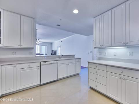 5 Indian River Avenue #1204, Titusville FL - photo 13 of 57