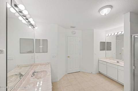 952 Tavernier Circle, Palm Bay FL - photo 18 of 37