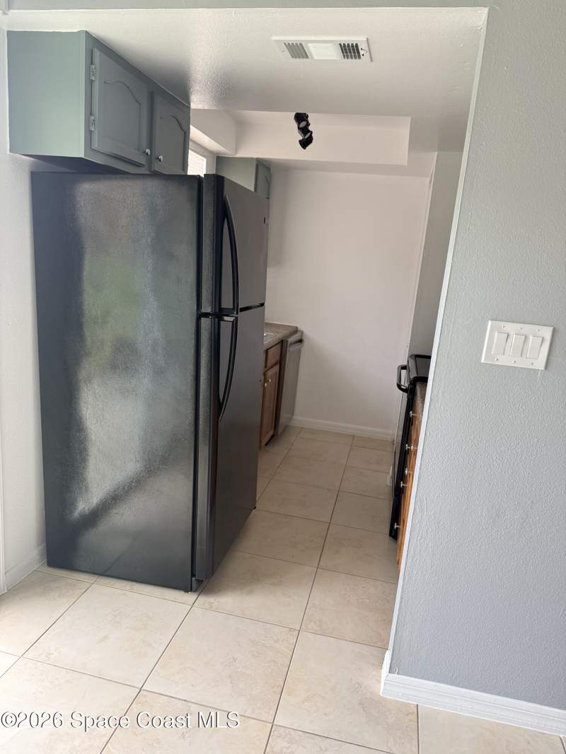 2 bedroom Townhouse at 1300 Arlington Lane #124, Arlington Pines Townhouses As Desc In Orb 3489 Pg, Palm Bay — photo 2