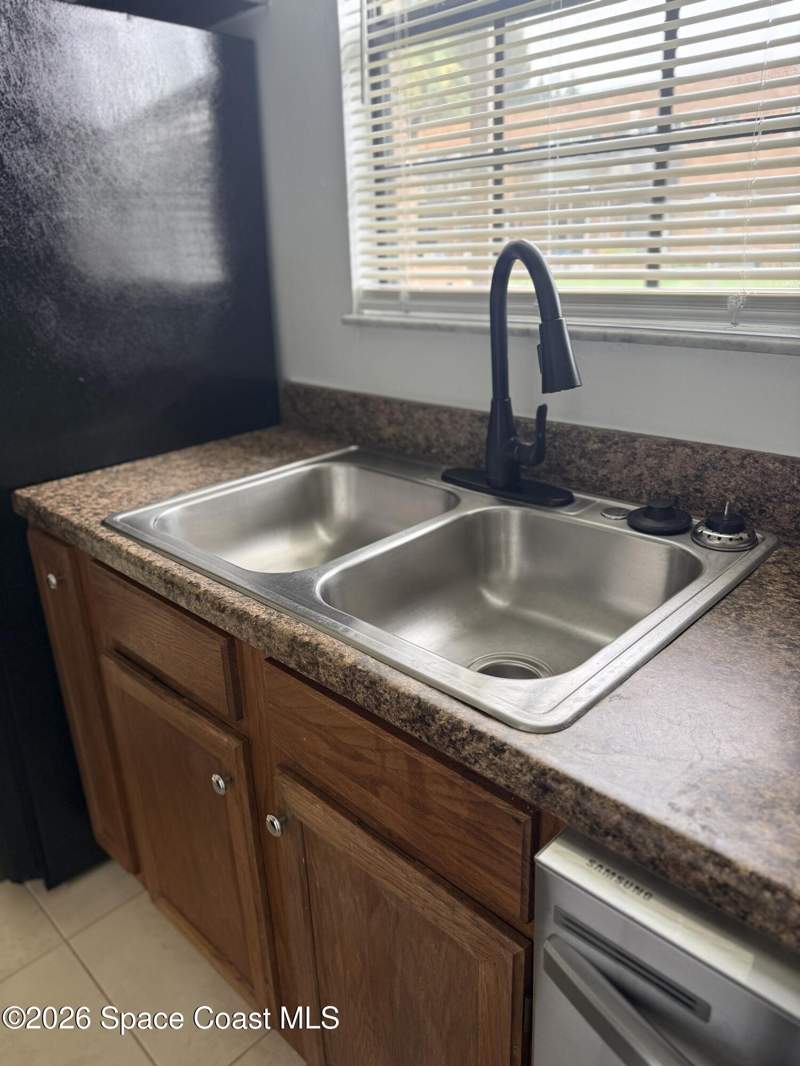 2 bedroom Townhouse at 1300 Arlington Lane #124, Arlington Pines Townhouses As Desc In Orb 3489 Pg, Palm Bay — photo 5