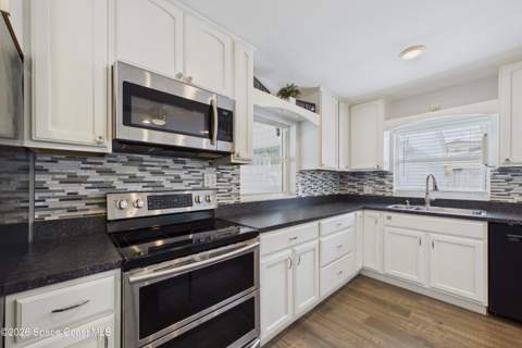 249 Harwood Avenue, Satellite Beach FL - photo 15 of 90