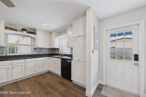 249 Harwood Avenue, Satellite Beach FL - photo 16 of 90