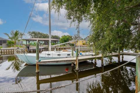 413 Sparrow Drive, Satellite Beach FL - photo 9 of 50